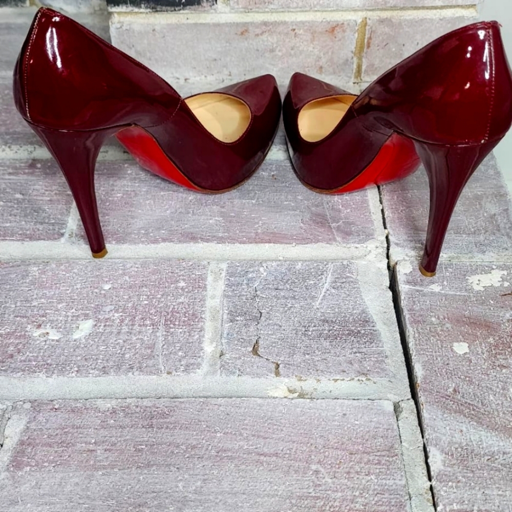 Cherry Red Christian Louboutin 38